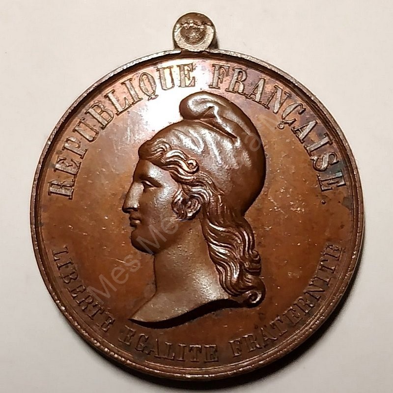 Février 1848 - En brisant la couronne... Février 1848 - En brisant la couronne...